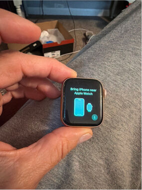 Apple Watch Series 5 40mm Gold Aluminum Smartwatch with 4 bands